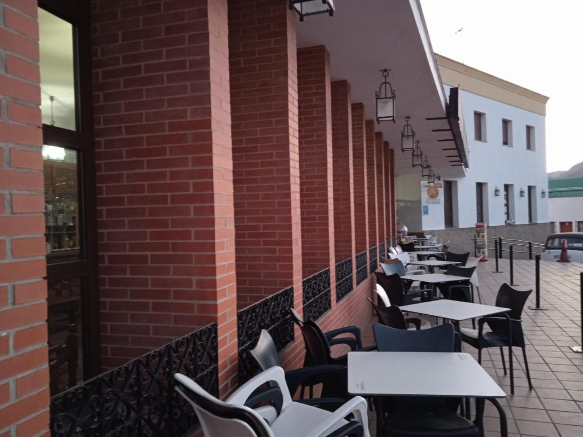 Apartamentos Refugio Del Viajero 帕劳塔 外观 照片