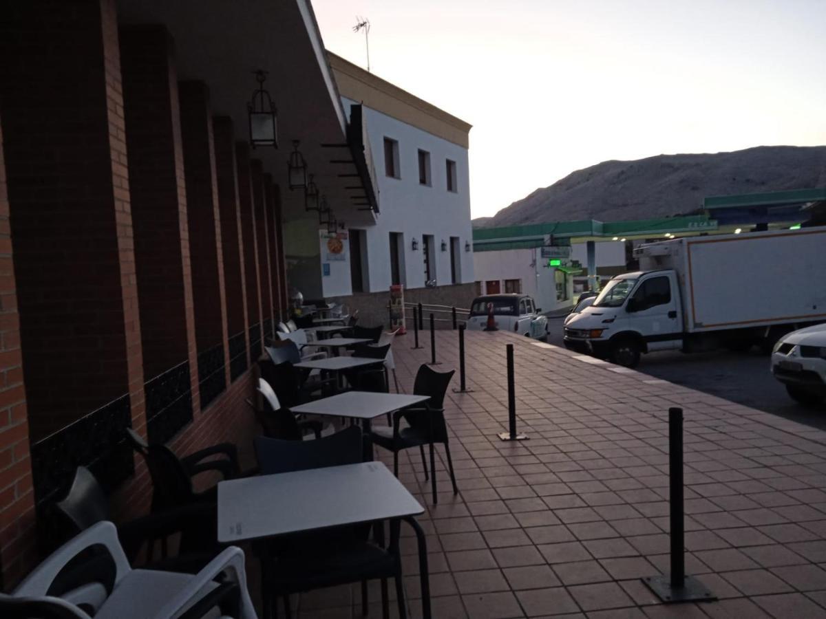 Apartamentos Refugio Del Viajero 帕劳塔 外观 照片